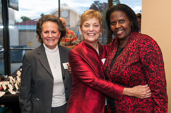 2015 Valenti Awardswww.BradleyLeebPhotography.com