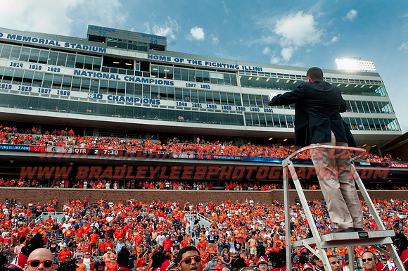Youngstown St Illinois Football